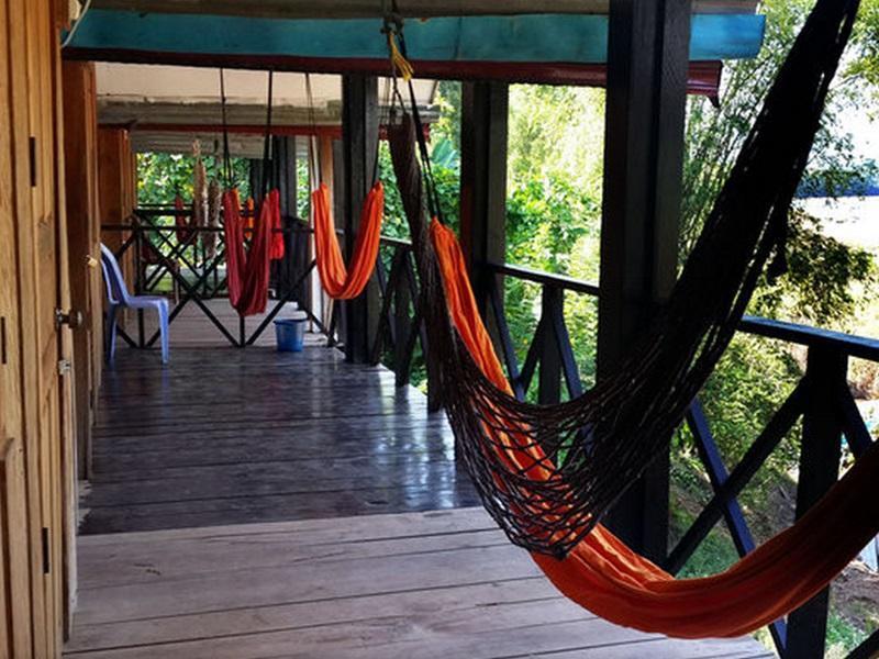 Riverview Bungalows Muang Ngoi Экстерьер фото